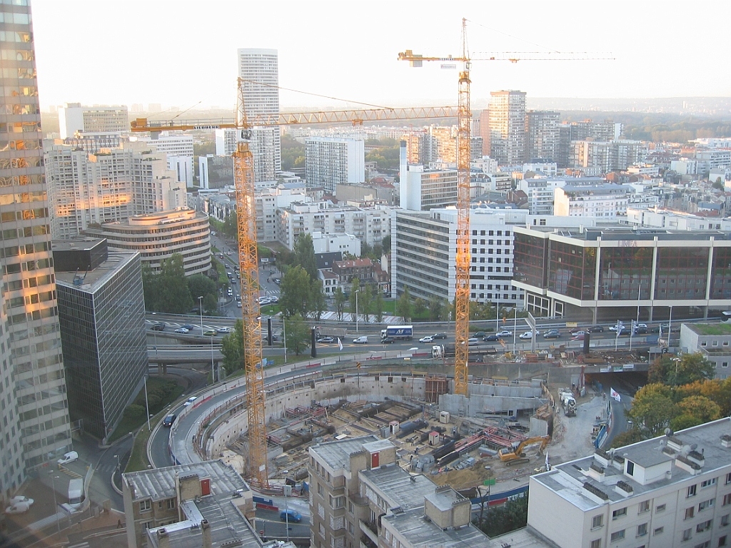 Ariane 11ème étage vue sud 03.jpg